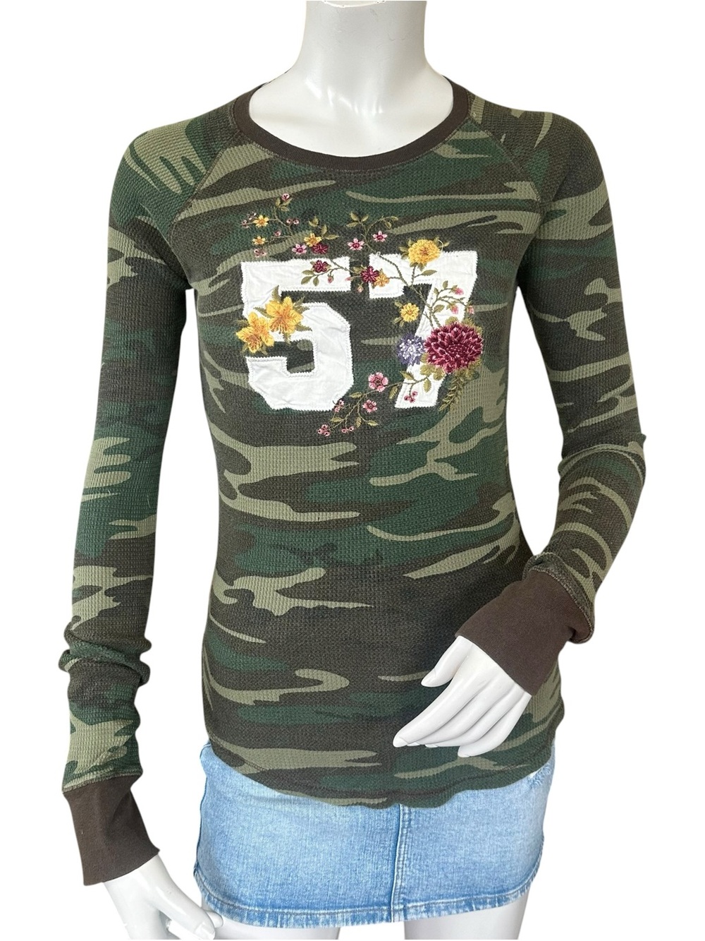 Vintage Y2K Lucky Brand Camo Print Thermal Long Sleeve Top Floral Embroidered XS